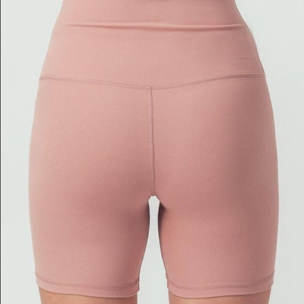 ❥ Biker Shorts in MAUVE